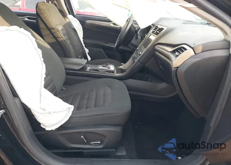 2018 Ford Fusion Se z USA, uszkodzony, nr VIN 3FA6P0H75JR175844